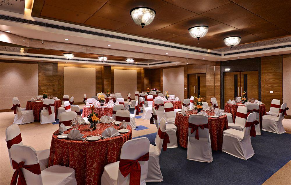 Leisure Inn Grand Chanakya Jaipur Eksteriør billede