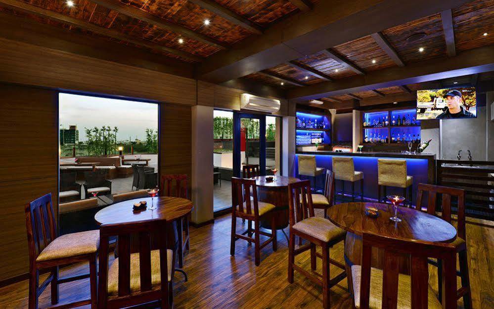 Leisure Inn Grand Chanakya Jaipur Eksteriør billede